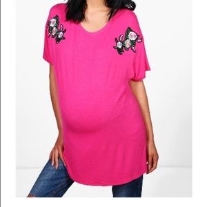 NWT Boohoo Maternity Tshirt